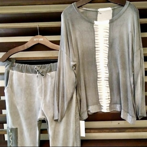 Conjunto babucha alg gamuzado bicolor y sweater stamp